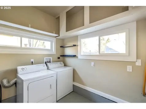 6905 SE Harney Street Portland OR 97206