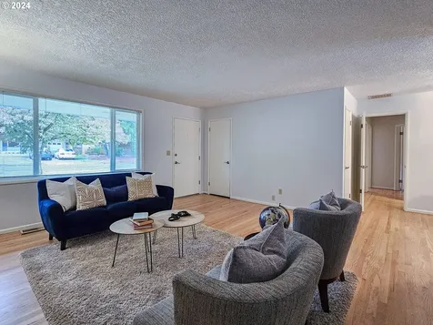 12655 SW Glenhaven Street Portland OR 97225