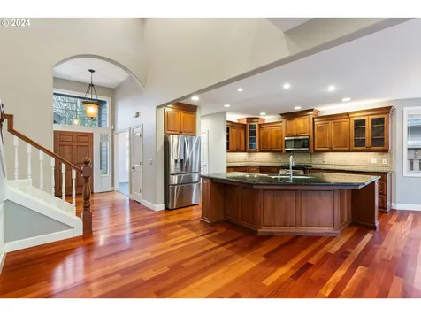 895 NE Addison Court Hillsboro OR 97124