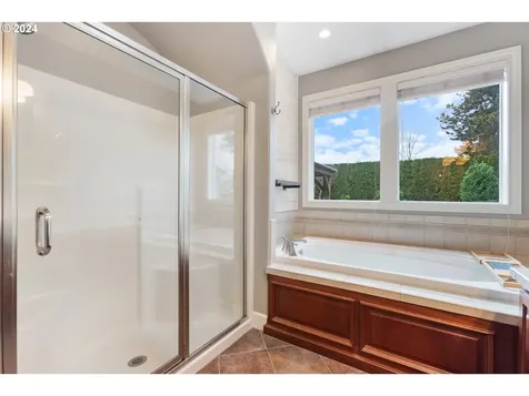 895 NE Addison Court Hillsboro OR 97124