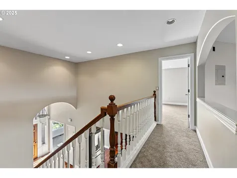 895 NE Addison Court Hillsboro OR 97124