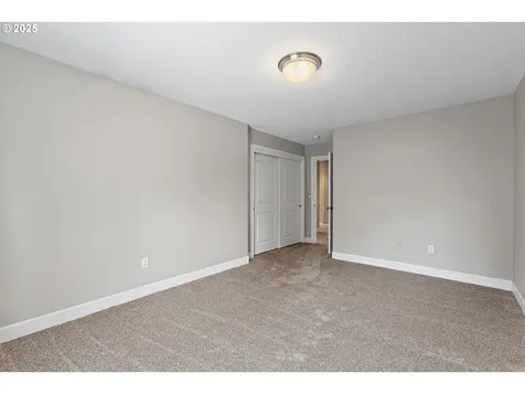 895 NE Addison Court Hillsboro OR 97124