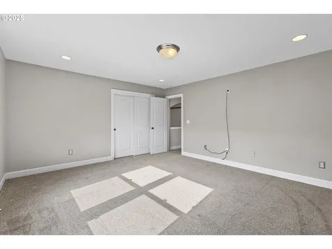 895 NE Addison Court Hillsboro OR 97124