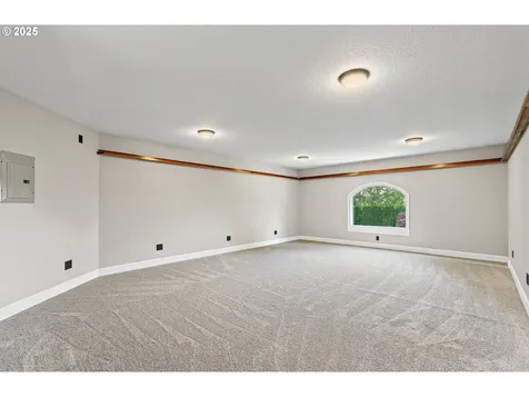 895 NE Addison Court Hillsboro OR 97124