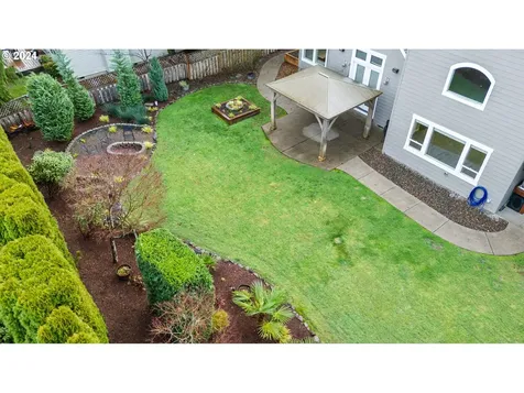895 NE Addison Court Hillsboro OR 97124