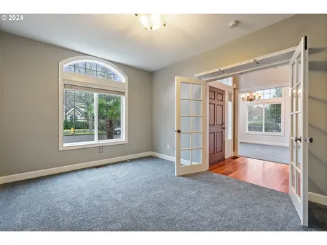 895 NE Addison Court Hillsboro OR 97124