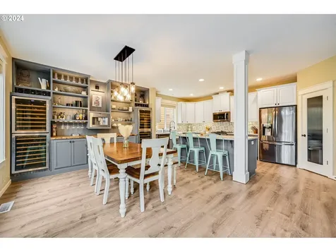 1056 W Alder Street Washougal WA 98671