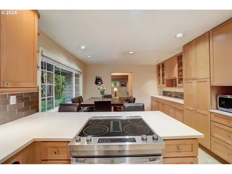 3280 Arbor Drive West Linn OR 97068