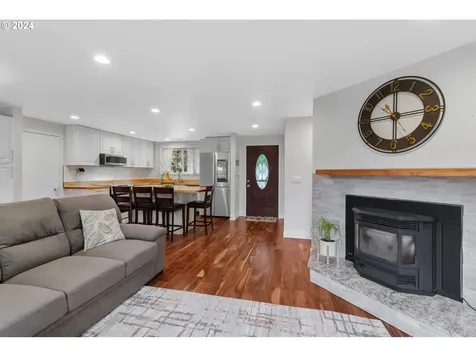 15802 SE 13th Street Vancouver WA 98683