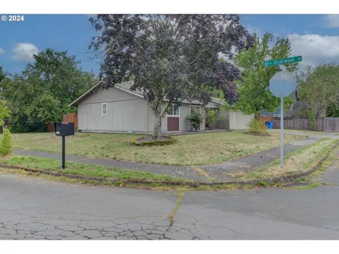 15802 SE 13th Street Vancouver WA 98683