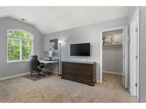 16218 Nw Graf Street Portland OR 97229