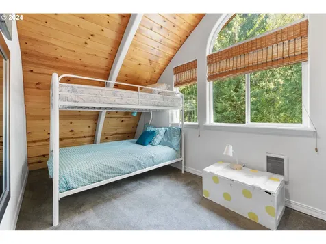 66401 E Crystal Creek Road Welches OR 97067