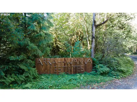 66401 E Crystal Creek Road Welches OR 97067