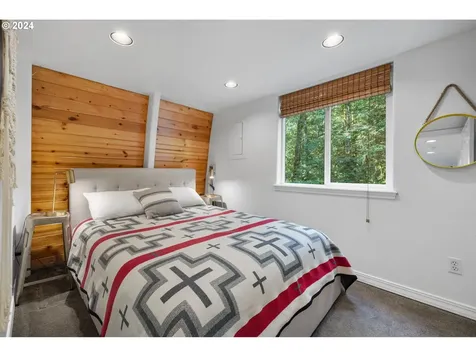 66401 E Crystal Creek Road Welches OR 97067