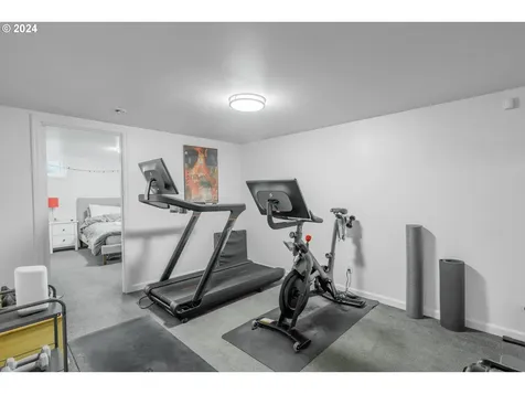 5631 NE 23rd Avenue Portland OR 97211