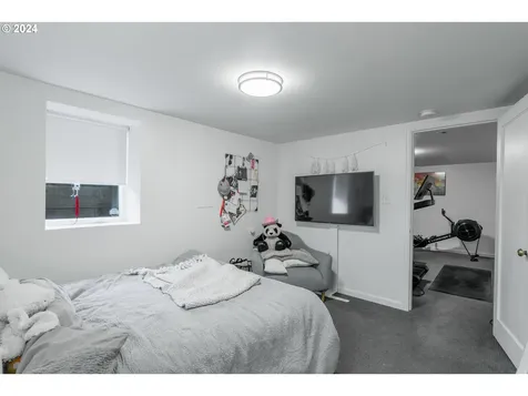 5631 NE 23rd Avenue Portland OR 97211