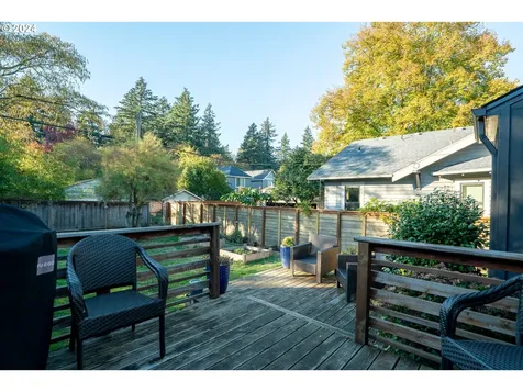5631 NE 23rd Avenue Portland OR 97211