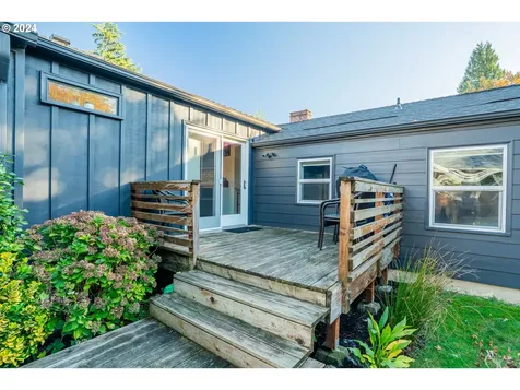5631 NE 23rd Avenue Portland OR 97211