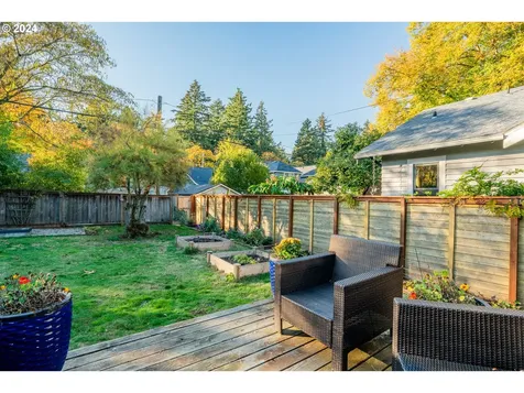 5631 NE 23rd Avenue Portland OR 97211