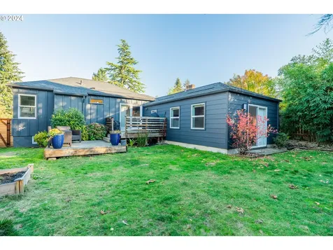 5631 NE 23rd Avenue Portland OR 97211