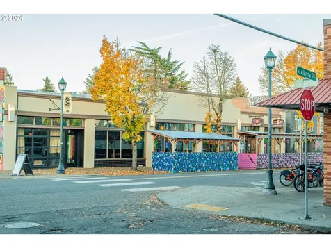 5631 NE 23rd Avenue Portland OR 97211