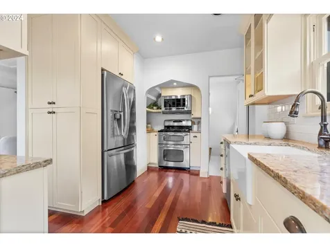 3925 Ne 37th Avenue Portland OR 97212
