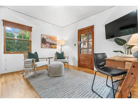 3925 Ne 37th Avenue Portland OR 97212