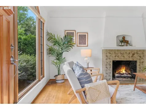 3925 Ne 37th Avenue Portland OR 97212