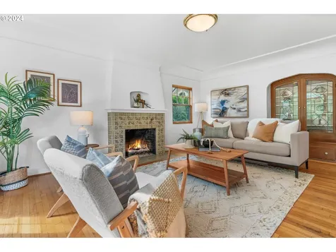 3925 Ne 37th Avenue Portland OR 97212