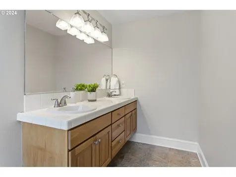 12636 Nw Forest Spring Lane Portland OR 97229