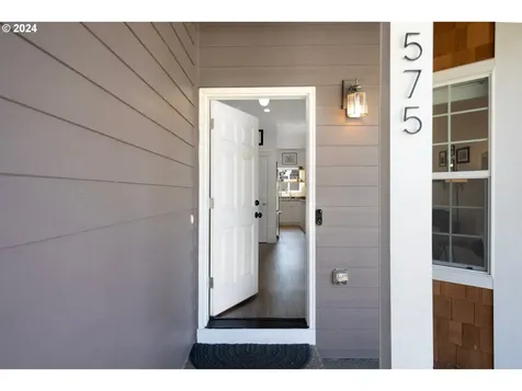 575 Ne Caden Court Estacada OR 97023