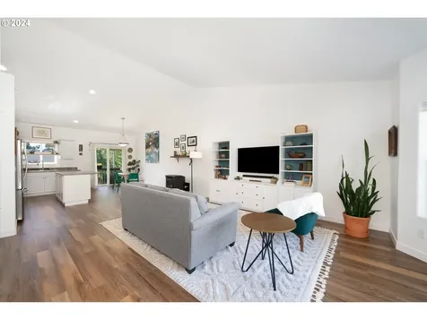 575 Ne Caden Court Estacada OR 97023
