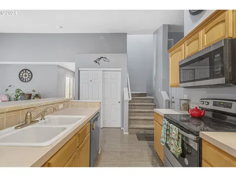 39142 Amherst Street Sandy OR 97055