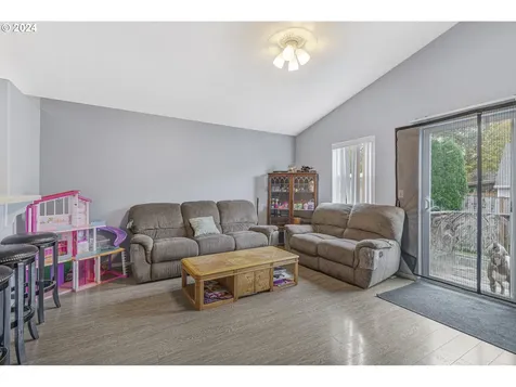 39142 Amherst Street Sandy OR 97055