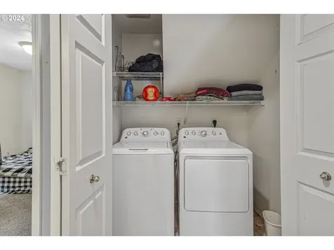 39142 Amherst Street Sandy OR 97055