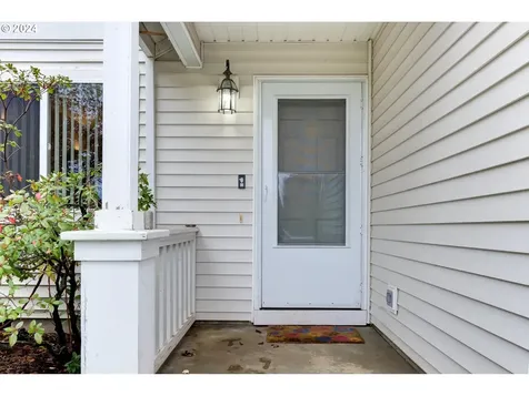 39142 Amherst Street Sandy OR 97055