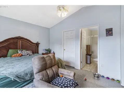39142 Amherst Street Sandy OR 97055