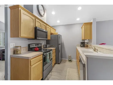 39142 Amherst Street Sandy OR 97055