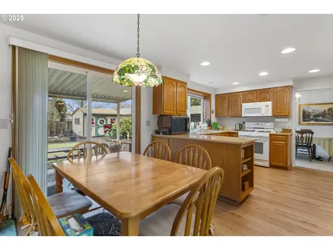 1715 SE Solomon Loop Vancouver WA 98683