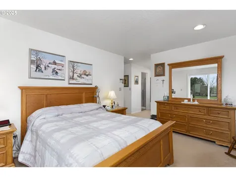 1715 SE Solomon Loop Vancouver WA 98683