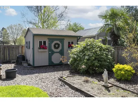 1715 SE Solomon Loop Vancouver WA 98683