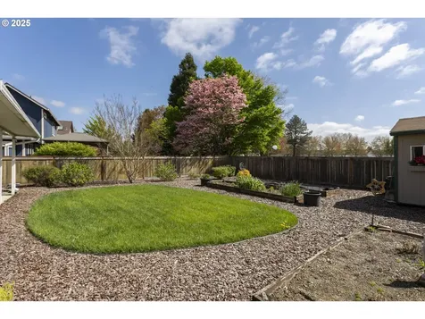 1715 SE Solomon Loop Vancouver WA 98683
