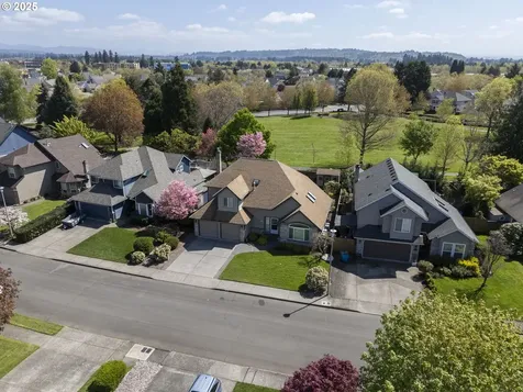 1715 SE Solomon Loop Vancouver WA 98683