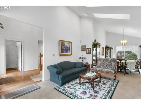 1715 SE Solomon Loop Vancouver WA 98683