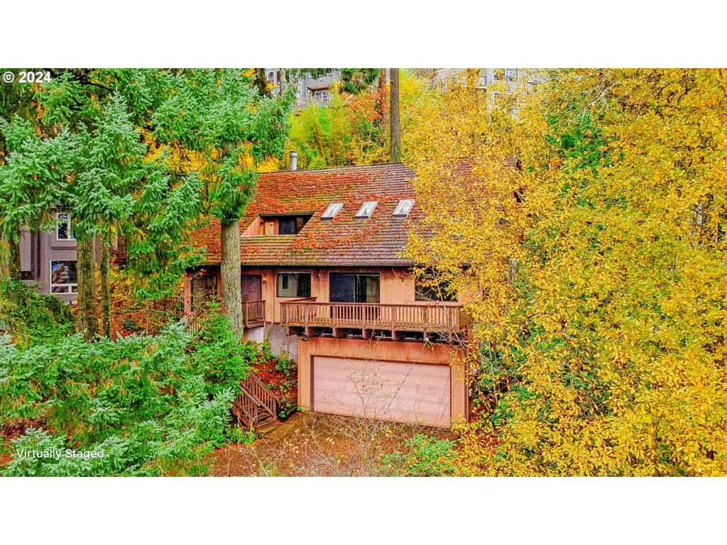 4130 SW Chesapeak Avenue Portland OR 97239