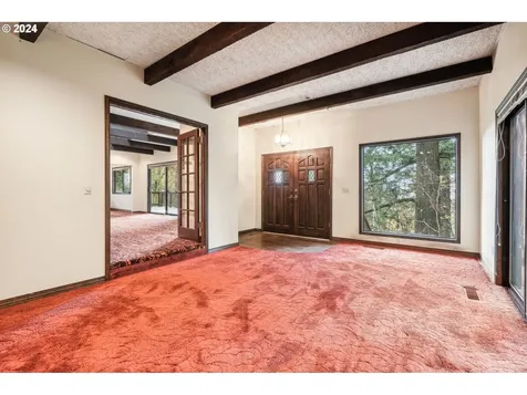 4130 SW Chesapeak Avenue Portland OR 97239