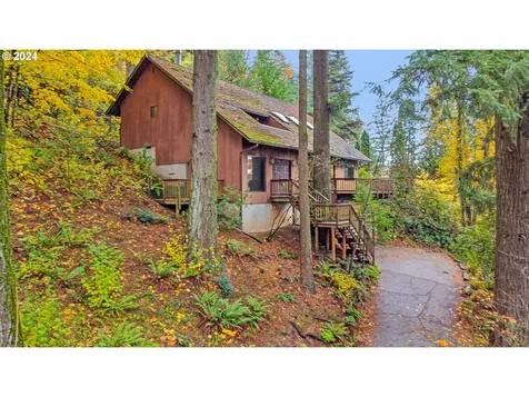 4130 SW Chesapeak Avenue Portland OR 97239