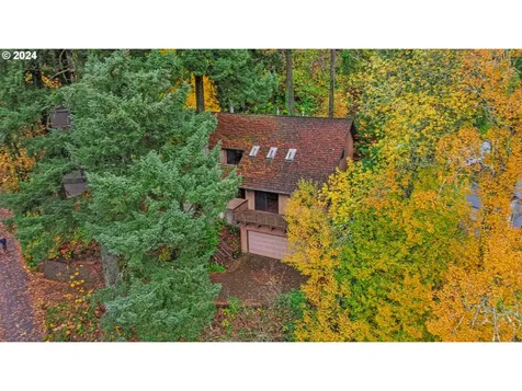 4130 SW Chesapeak Avenue Portland OR 97239