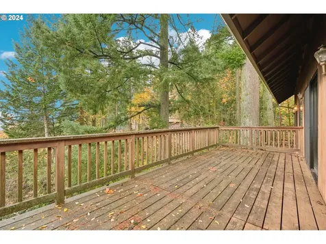 4130 SW Chesapeak Avenue Portland OR 97239
