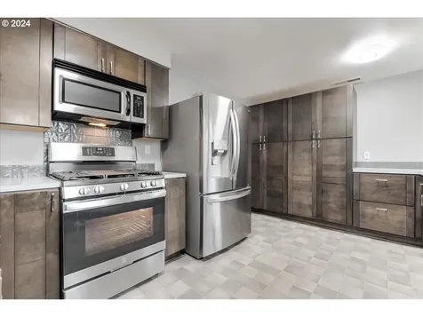 6450 Sw Fisher Avenue Beaverton OR 97008